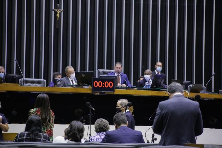 Deputados analisam projetos em Plenário - (Foto: Paulo Sergio/Câmara dos Deputados)