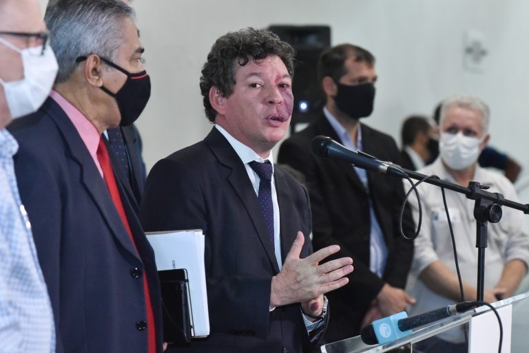 Deputado Reginaldo Lopes, líder do PT, durante coletiva à imprensa - (Foto: Zeca Ribeiro/Câmara dos Deputados)