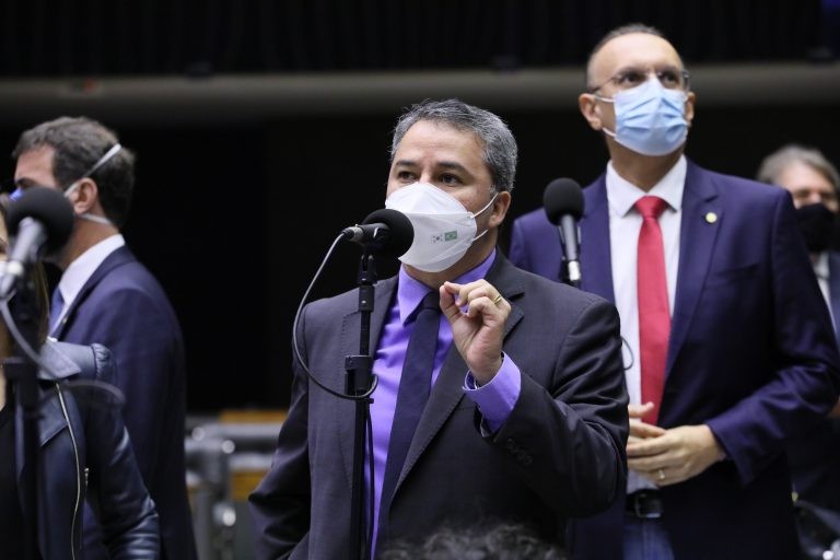 Efraim Filho: renegociação pode evitar o fechamento de empresas - (Foto: Cleia Viana/Câmara dos Deputados)