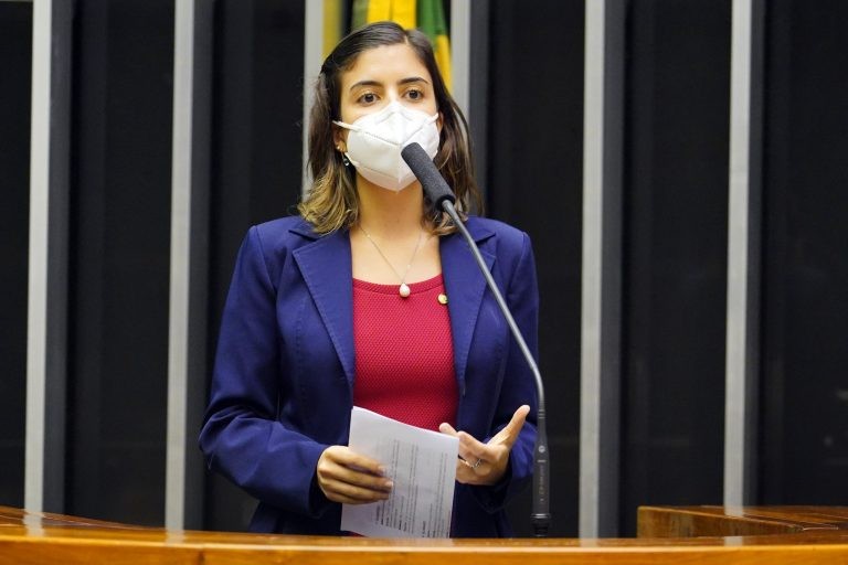 Tabata Amaral: objetivo é incentivar investimentos ambientalmente sustentáveis - (Foto: Pablo Valadares/Câmara dos Deputados)