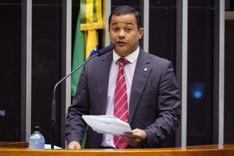 Delegado Pablo: agentes estatais que lidam com a segurança demandam tutela especial - (Foto: Pablo Valadares/Câmara dos Deputados)