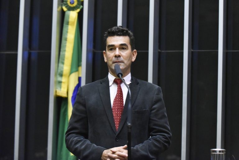 Padre João: educação escolar é um direito do cidadão e um dever do Estado - (Foto: Zeca Ribeiro/Câmara dos Deputados)