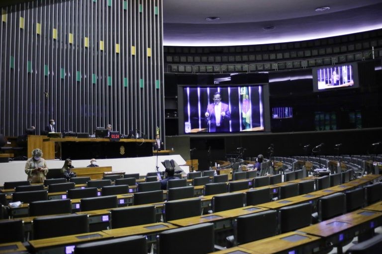 Deputados discutem projetos em sessão remota na Câmara - (Foto: Paulo Sergio/Câmara dos Deputados)