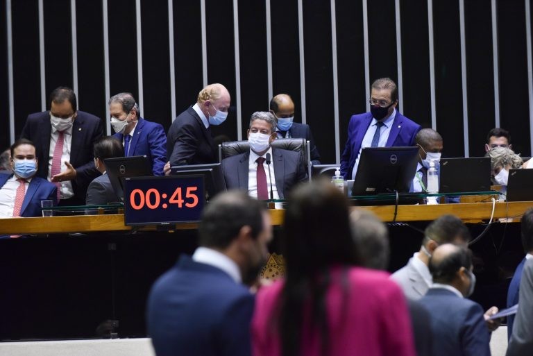 Arthur Lira comanda a sessão do Plenário - (Foto: Paulo Sergio/Câmara dos Deputados)
