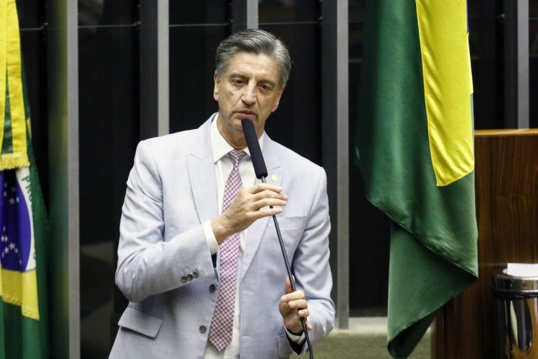 Deputado Dagoberto Nogueira recomendou a aprovação da proposta - (Foto: Luis Macedo/Câmara dos Deputados)