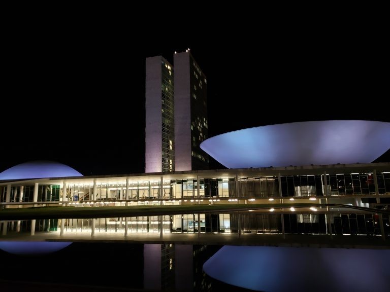 Iluminação especial integra programação da campanha Março Mulher - (Foto: Pierre Triboli/Câmara dos Deputados)