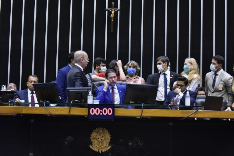 Sessão do Congresso Nacional para análise de vetos e projeto de crédito - (Foto: Zeca Ribeiro/Câmara dos Deputados)