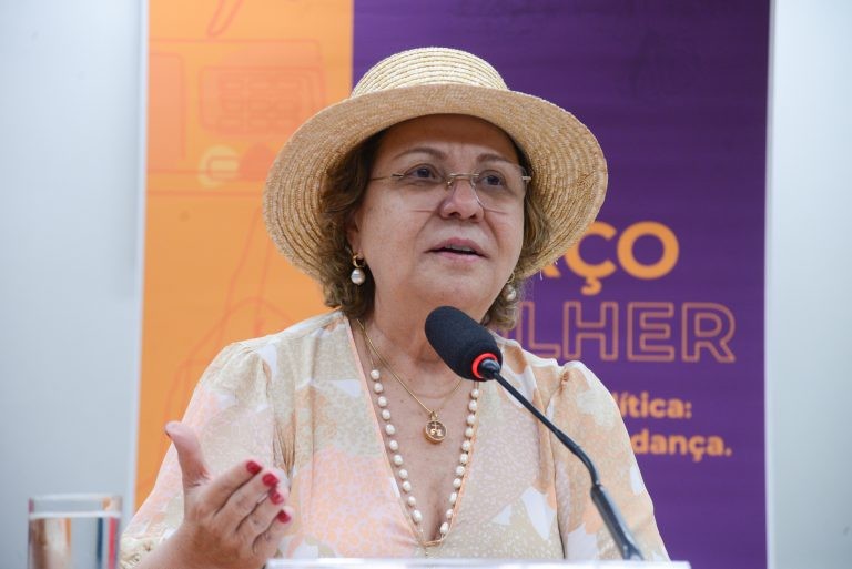 Tereza Nelma: é preciso incentivar o aumento da representatividade feminina na política - (Foto: Billy Boss/Câmara dos Deputados)