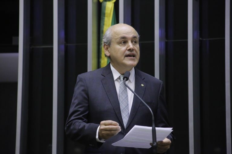 Fruet: essencial para prover segurança jurídica para a continuidade dos pagamentos - (Foto: Paulo Sergio/Câmara dos Deputados)
