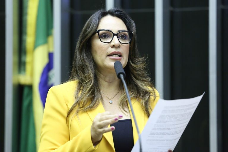 Rejane Dias: doença celíaca não possui tratamento medicamentoso - (Foto: Antônio Augusto/Câmara dos Deputados)