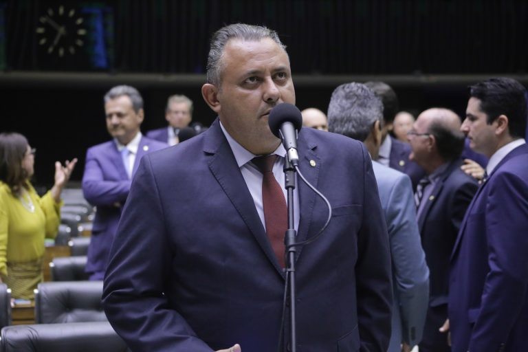 Márcio Labre, autor do projeto de lei - (Foto: Paulo Sergio/Câmara dos Deputados)