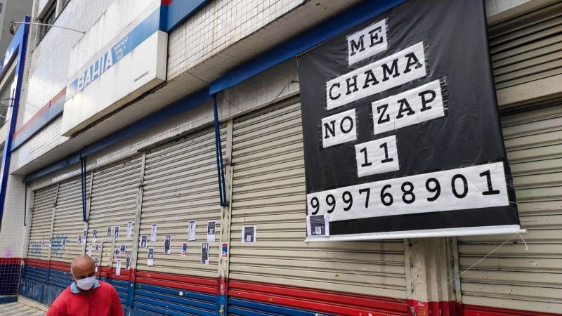 Lojas fechadas na região da Lapa, em São Paulo - (Foto: Ronaldo Silva/Estadão Conteúdo - 10.03.2021)