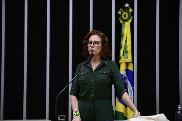 Carla Zambelli, autora do projeto de lei - (Foto: Nilson Bastian/Câmara dos Deputados)
