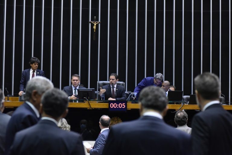 Deputados em sessão do Plenário - (Foto: Zeca Ribeiro/Câmara dos Deputados)