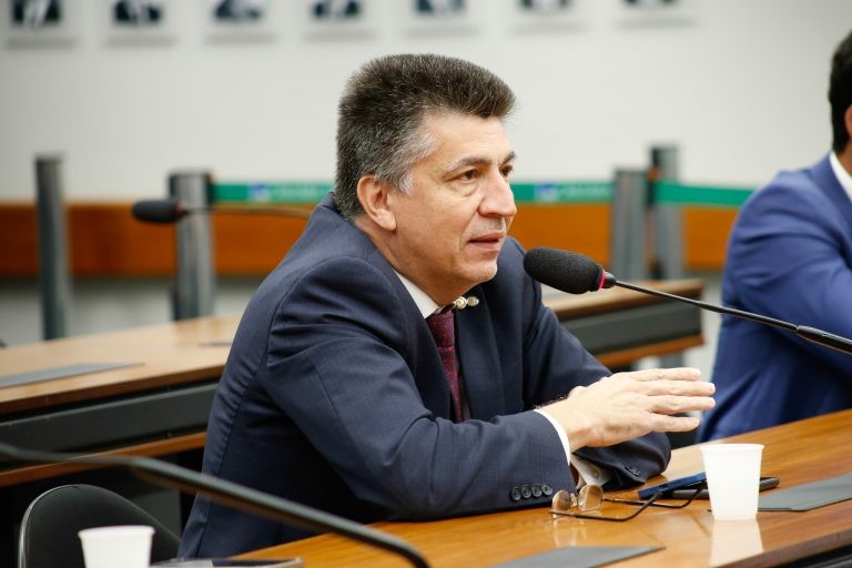 Felício Laterça esclarece que reforma da previdência já equiparou profissionais da segurança - (Foto: Elaine Menke/Câmara dos Deputados)
