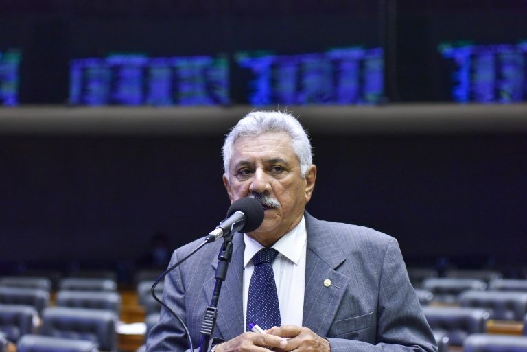Deputado Bosco Costa, relator do projeto de lei - (Foto: Zeca Ribeiro/Câmara dos Deputados)