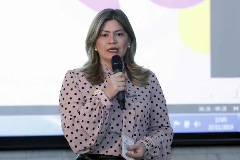 Aline Gurgel entende que medida pode reduzir danos patrimoniais da vítima - (Foto: Luis Macedo/Câmara dos Deputados)