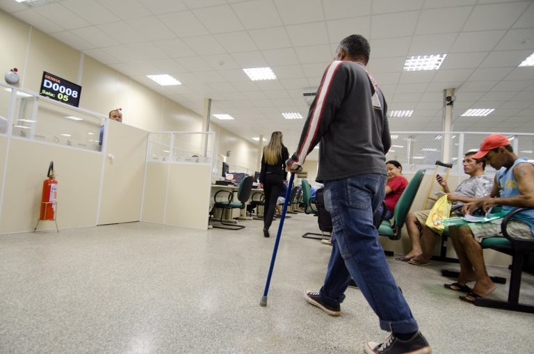 Audiência vai debater o corte no orçamento do INSS e o atraso nas perícias - (Foto: Pedro França/Agência Senado)