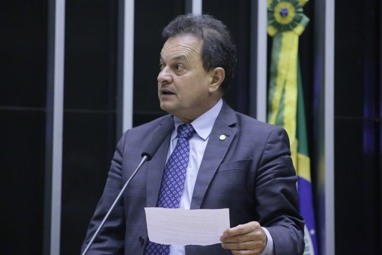 Aelton Freitas, relator do projeto de lei - (Foto: Paulo Sérgio/Câmara dos Deputados)