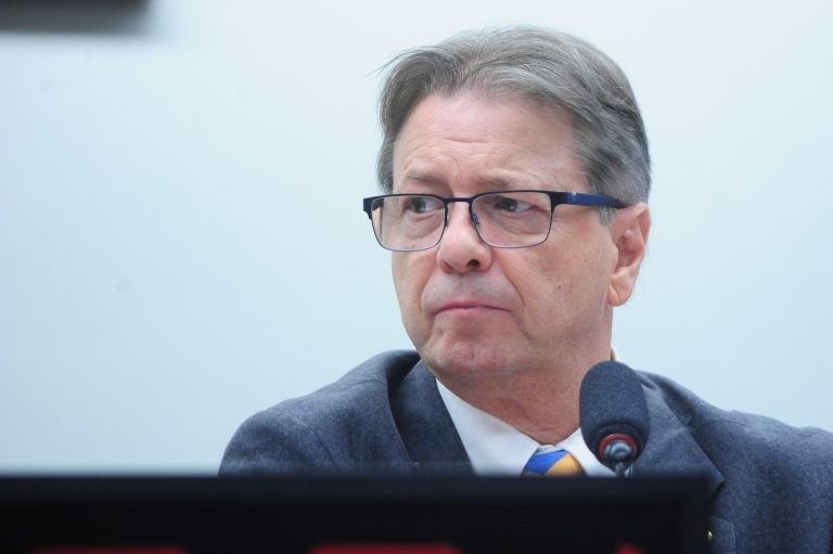 Bibo Nunes não concorda com a exigência da máscara nos aeroportos - (Foto: Billy Boss/Câmara dos Deputados)