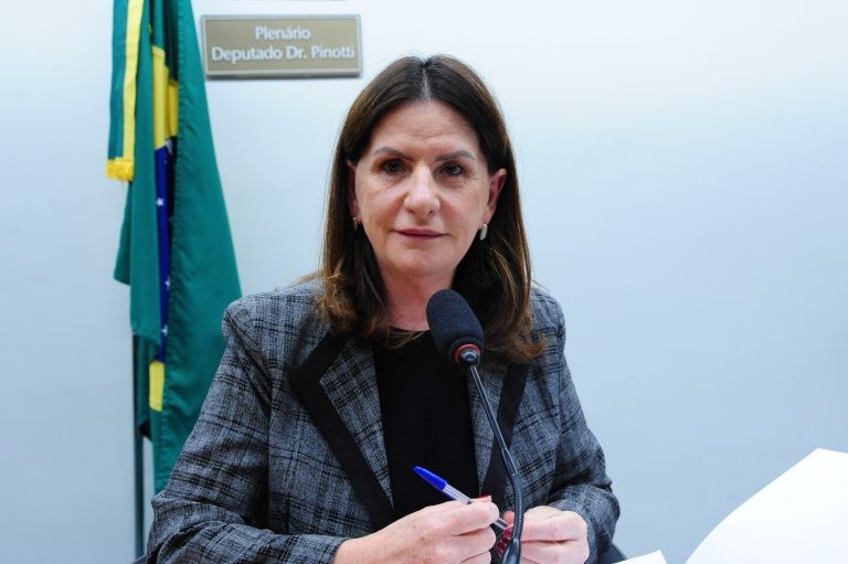 Zanotto: proposta busca uma nova fonte de recursos para financiar os tratamentos - (Foto: Billy Boss/Câmara dos Deputados)