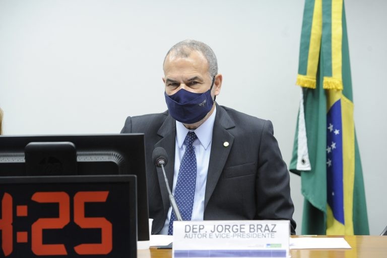 Jorge Braz apresentou substitutivo à proposta - (Foto: Gustavo Sales/Câmara dos Deputados)