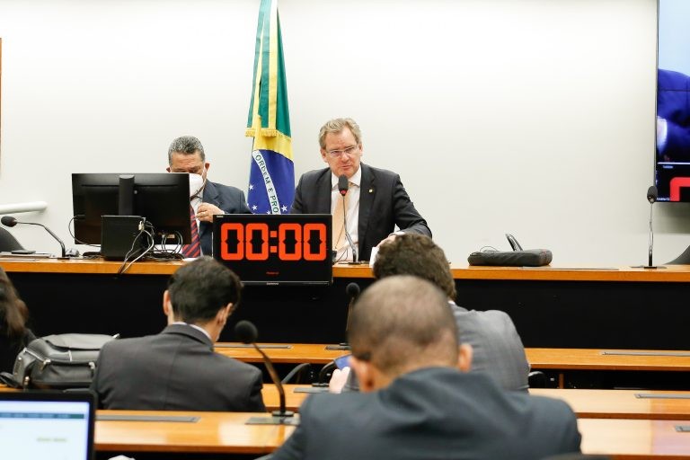 Deputado Alexis Fonteyne presidiu a audiência pública - (Foto: Elaine Menke/Câmara dos Deputados)