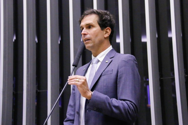 Luiz Lima, relator do projeto de lei - (Foto: Marina Ramos/Câmara dos Deputados)