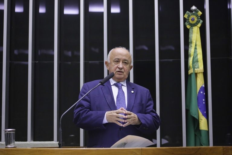 Júlio Cesar recomendou a aprovação da proposta - (Foto: Paulo Sérgio/Câmara dos Deputados)