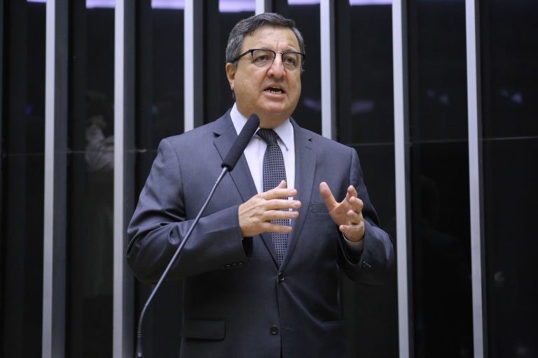 Danilo Forte espera que o pagamento seja feito já no próximo mês - (Foto: Michel Jesus/Câmara dos Deputados)