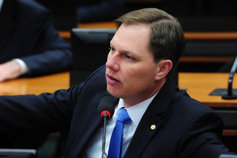 O relator, deputado Lucas Redecker - (Foto: Billy Boss/Câmara dos Deputados)