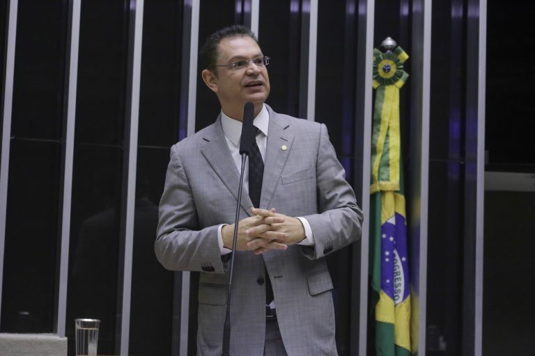 O autor da proposta, deputado Sóstenes Cavalcante - (Foto: Paulo Sérgio/Câmara dos Deputados)