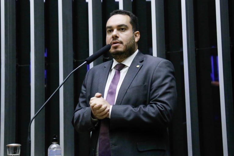 O autor da proposta, Paulo Eduardo Martins - (Foto: Elaine Menke/Câmara do Deputados)