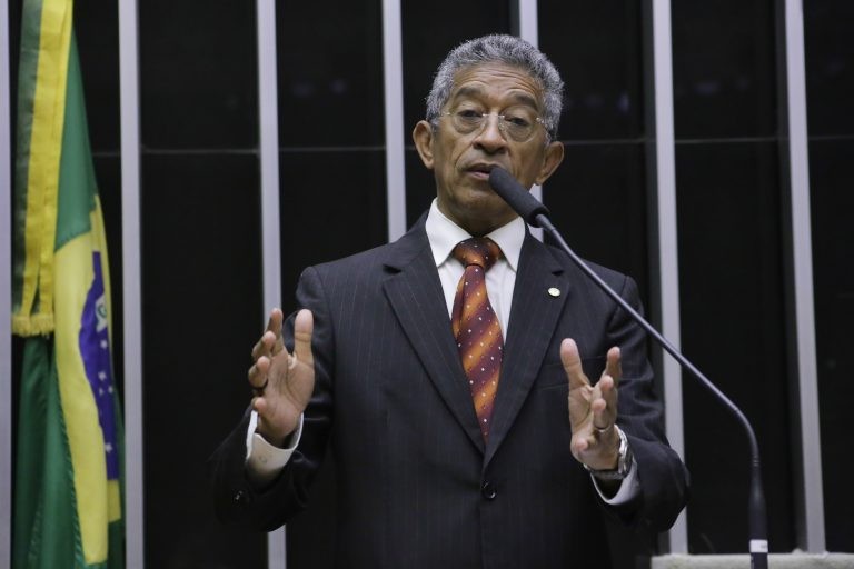 O autor do projeto, deputado Vicentinho - (Foto: Paulo Sérgio/Câmara dos Deputados)