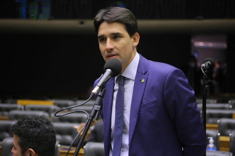 Silvio Costa Filho, relator da medida provisória - (Foto: Paulo Sérgio/Câmara dos Deputados)