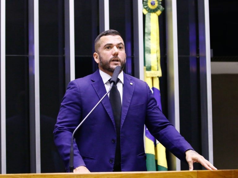 O autor da proposta, deputado Carlos Jordy - (Foto: Marina Ramos/ Câmara dos Deputados)