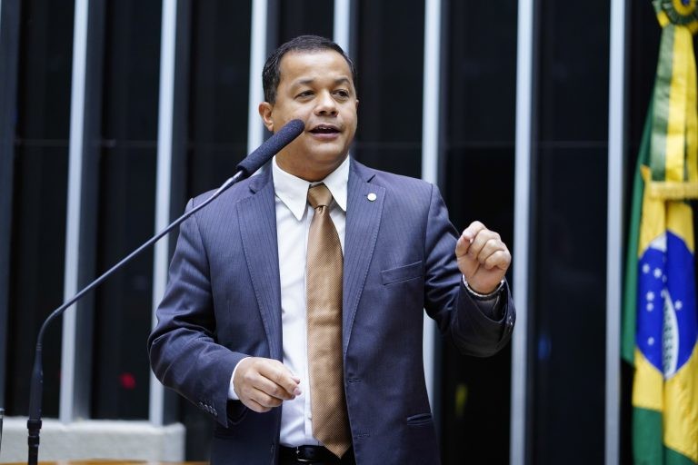 Delegado Pablo diz que é justo compensar essas cidades - (Foto: Pablo Valadares/Câmara dos Deputados)