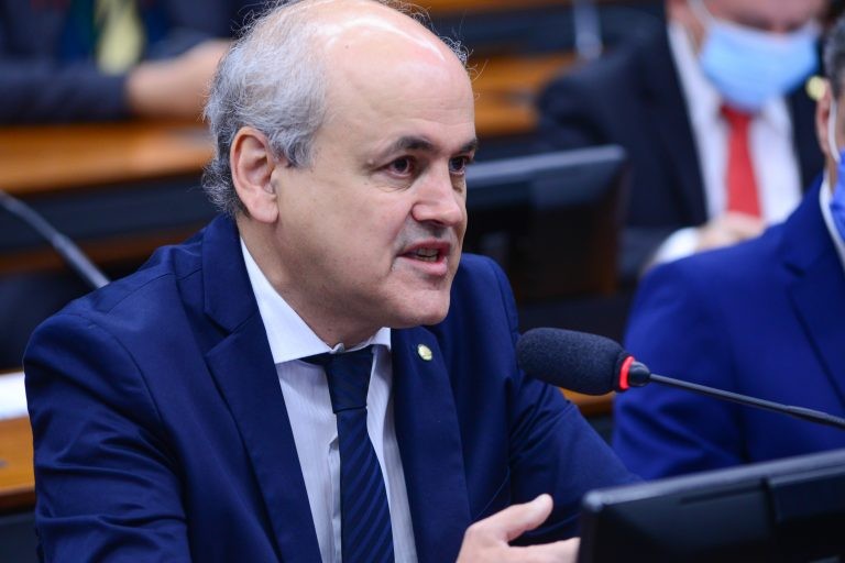 Deputado Gustavo Fruet, relator do projeto de lei - (Foto: Billy Boss/Câmara dos Deputados)