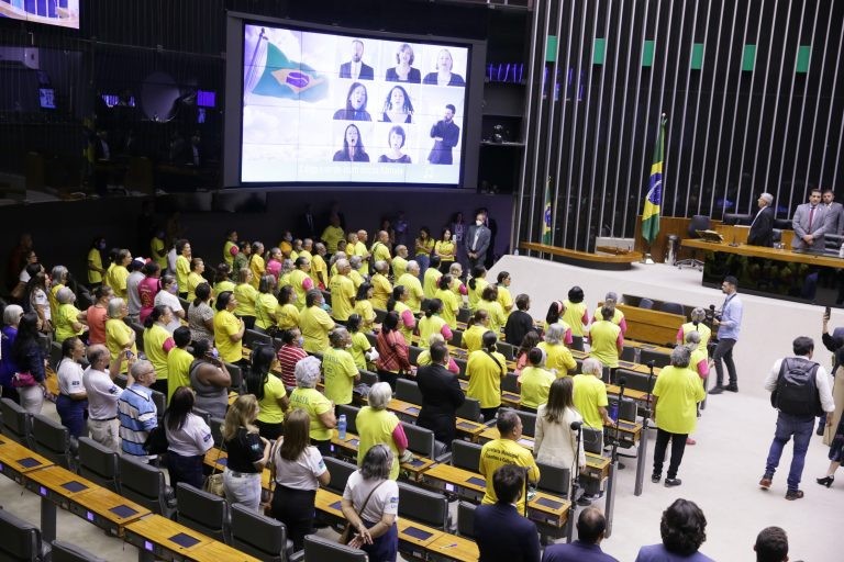 Sessão solene celebrou o Dia Internacional da Pessoa Idosa - (Foto: J. Batista/ Câmara dos Deputados)