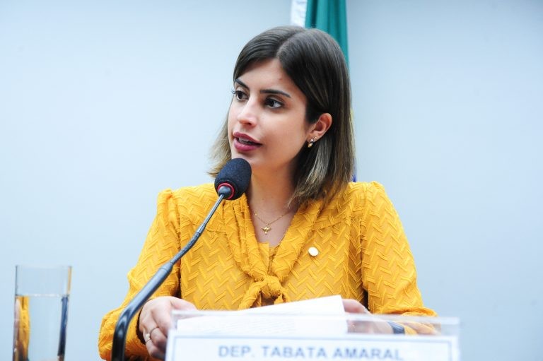 Tabata Amaral foi a deputada responsável pelo documento final da comissão - (Foto: Billy Boss/Câmara dos Deputados)