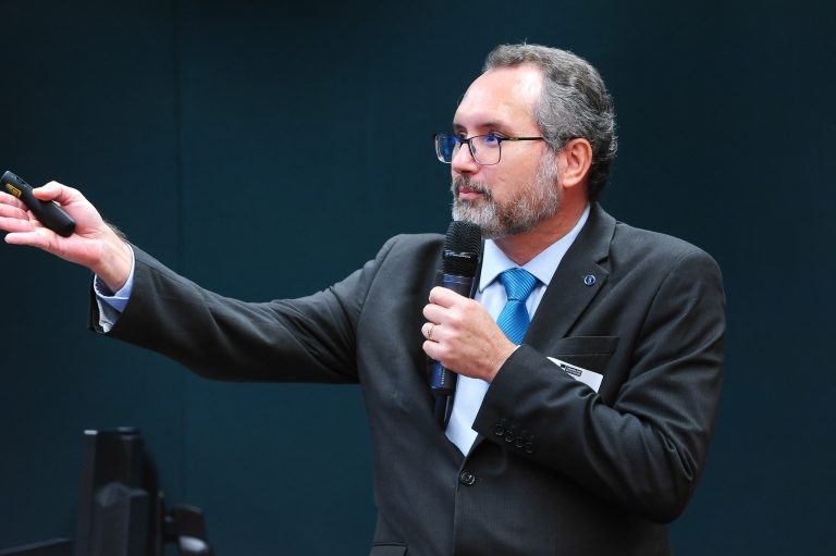 Vivi Reis: populações locais têm de ser ouvidas nas discussões - (Foto: Bruno Spada/ Câmara dos Deputados)