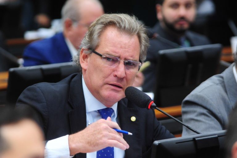 Sidney Leite: Congresso tem de fazer seu papel no estímulo à indústria - (Foto: Elaine Menke/Câmara dos Deputados)