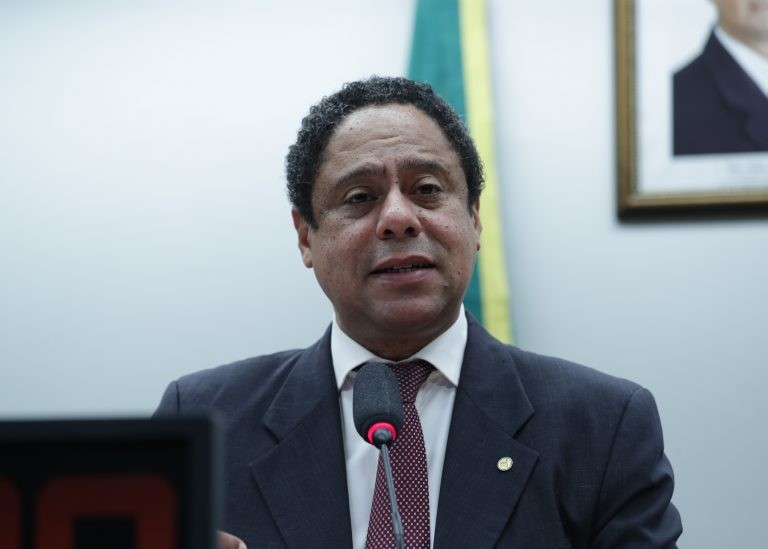 Orlando Silva: povo saharaui sofre constantes violações de direitos humanos - (Foto: Bruno Spada/Câmara dos Deputados)