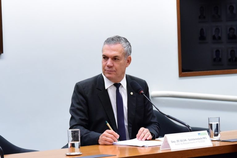 Zé Silva: soro de leite é menos rico em carboidratos e proteínas que o leite - (Foto: Cleia Viana/Câmara dos Deputados)