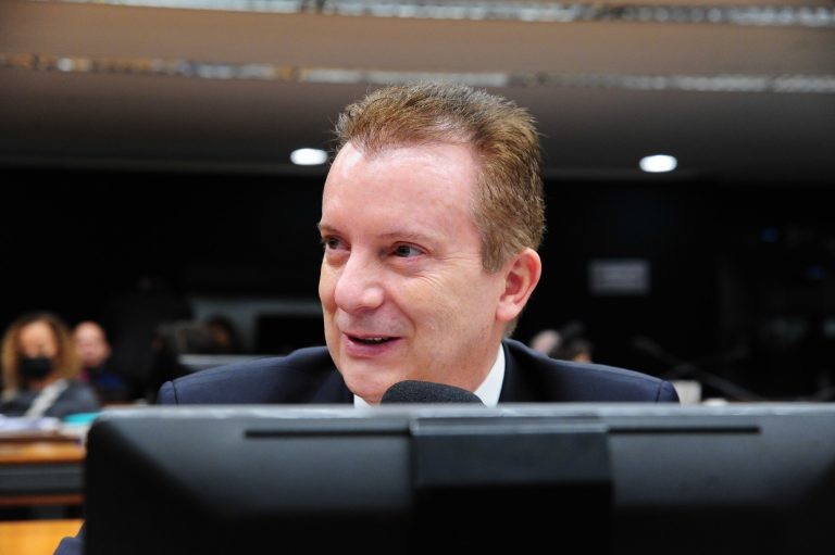 Emenda de Celso Russomanno estabelece início para 90 dias após publicação do acordo - (Foto: Billy Boss/Câmara dos Deputados)