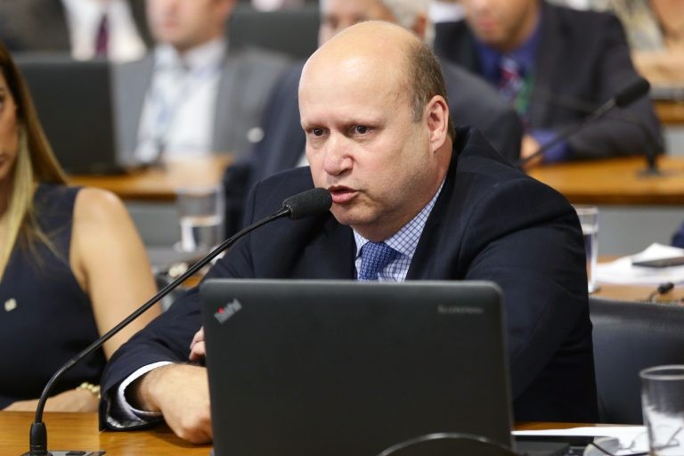 Silveira: realidade dos responsáveis pela criança com câncer é complexa - (Foto: Michel Jesus/Câmara dos Deputados)