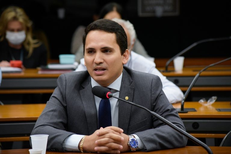 Cassio Andrade optou por alterar o Código de Trânsito Brasileiro - (Foto: Alan/Câmara dos Deputados)