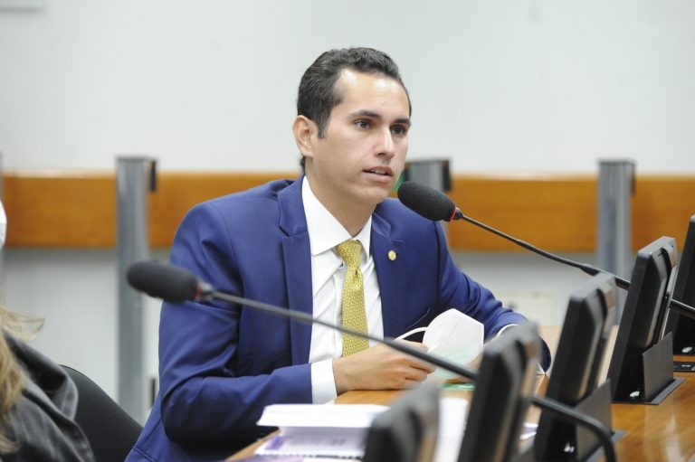 Domingos Neto: intuito é avançar na segurança digital - (Foto: Gustavo Sales/Câmara dos Deputados)