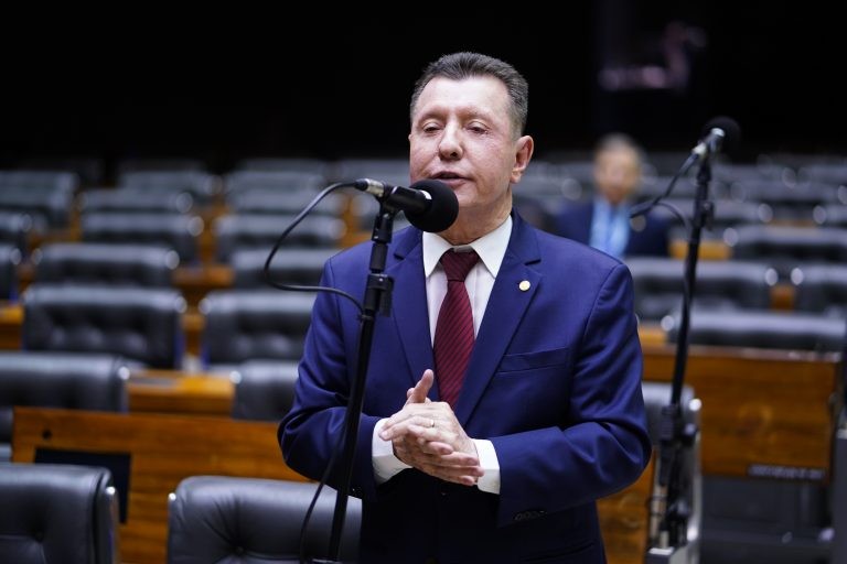 José Nelto, autor da proposta - (Foto: Pablo Valadares/ Câmara do Deputados)
