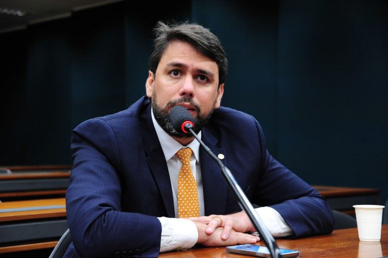 Pedro Lucas Fernandes: a medida vai gerar aquecimento da economia - (Foto: Billy Boss/Câmara dos Deputados)